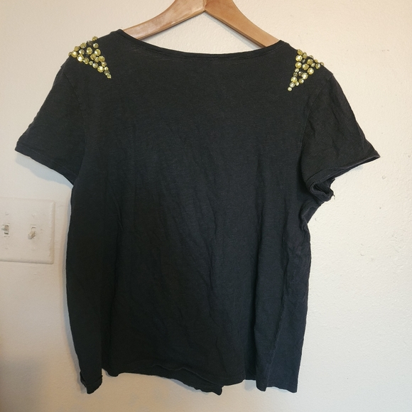 H&M Tee (🌵FOR BUNDLES ONLY) - Picture 1 of 4